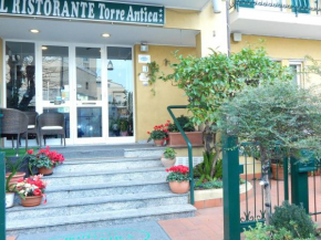 Гостиница Hotel Torre Antica  Лоано